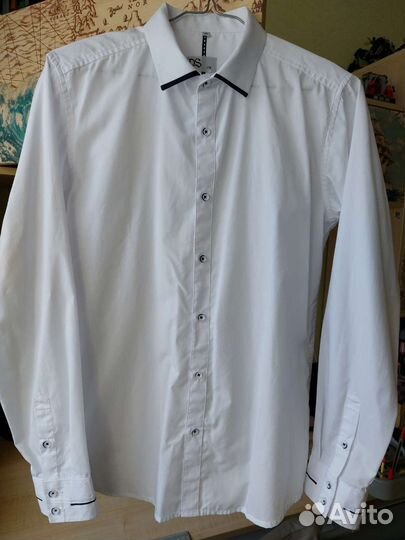 Рубашка белая на мальчика 170 новая
