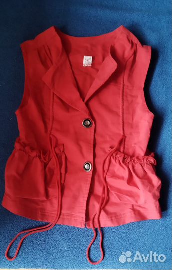 Безрукавка для девочки размер 30