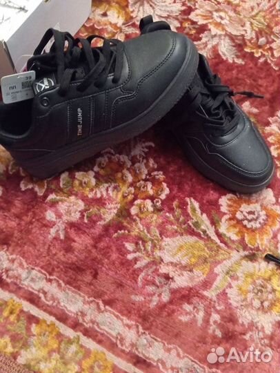 Кроссовки 39 размер