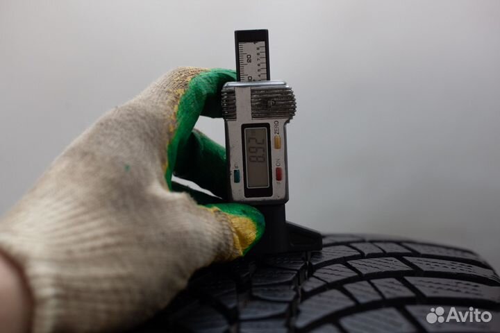 Kumho WinterCraft WP71 235/45 R19 99V