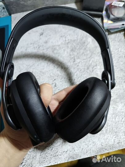 Студийные наушники AKG k371-bt