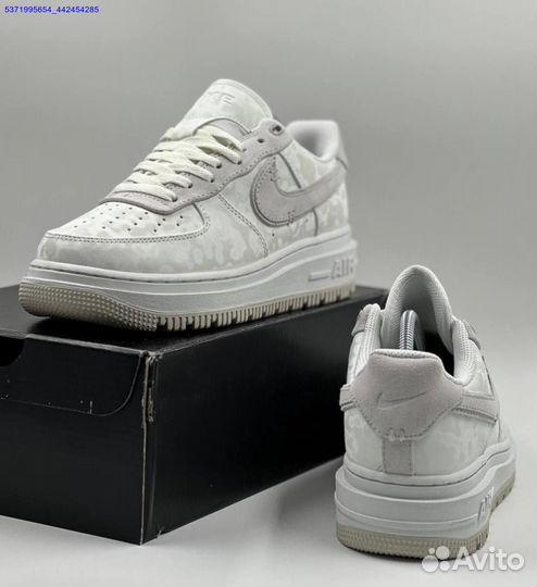 Nike Air Force 1