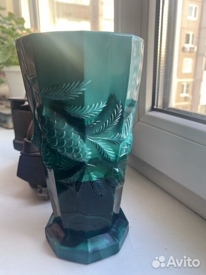 Ваза малахитовое стекло