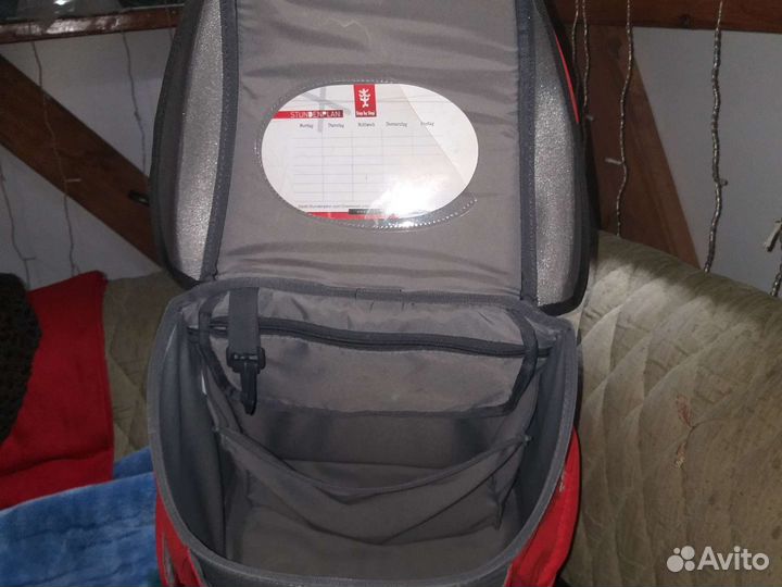 Рюкзак школьный