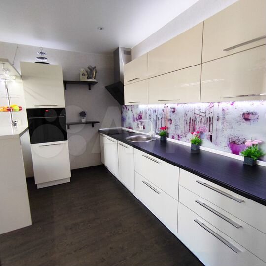 2-к. квартира, 60 м², 17/17 эт.