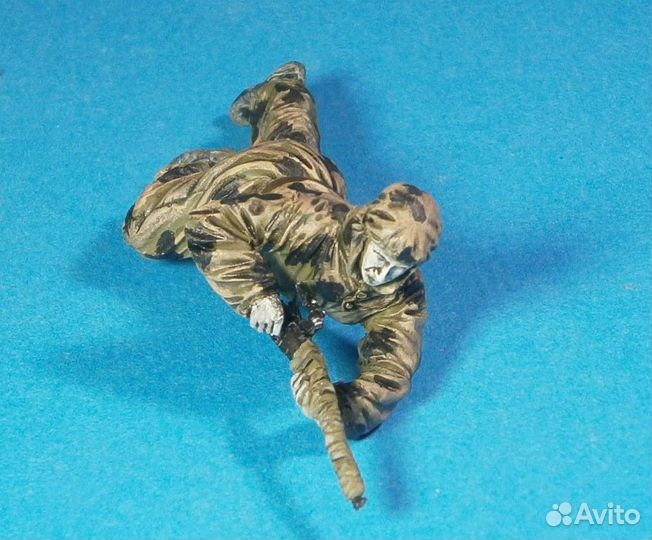 Фигуры: фрагмент мемориала в Волгограде, женщина-с