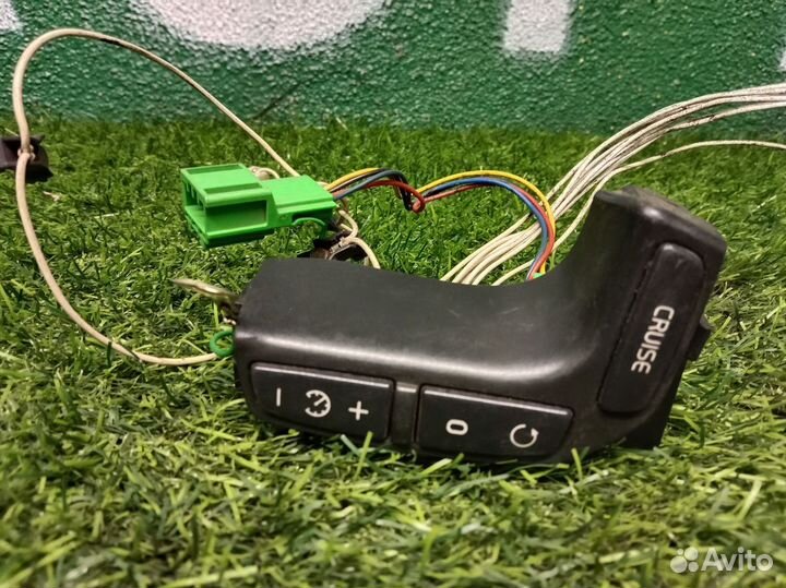 Кнопки на руль для Volvo S80