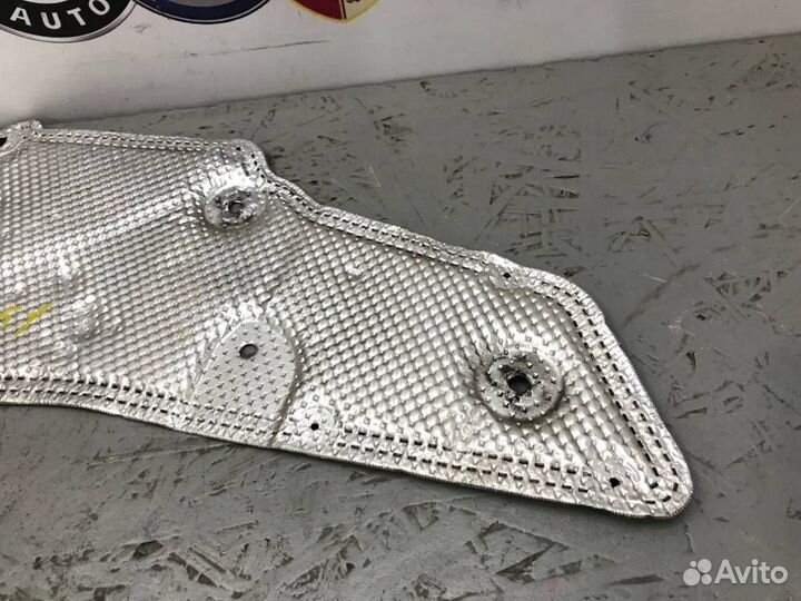 Тепловой экран правый Audi A6 С7 cgwb 2011