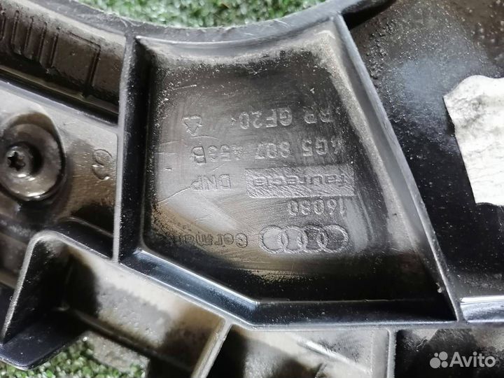 Крепление бампера заднее левое Audi A6 C7 cglc