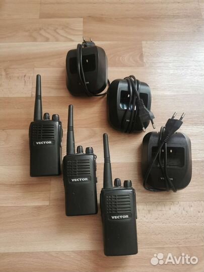 Рация vector vt 44
