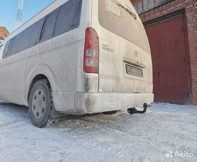 Фаркоп Toyota Hiace H200 2005-17г