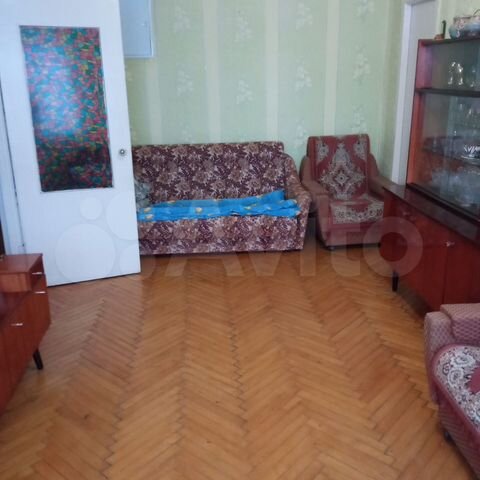 2-к. квартира, 42 м², 2/4 эт.