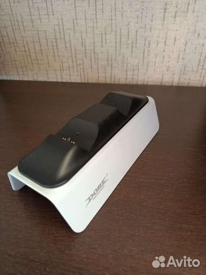 Зарядная станция для 2-x геймпадов PS5