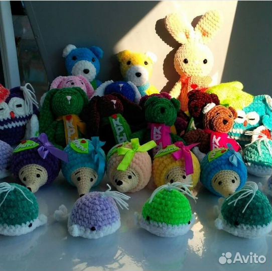 Вязаный брелок