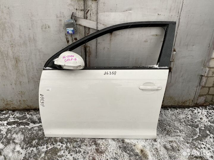 Дверь передняя левая Volkswagen Jetta 5