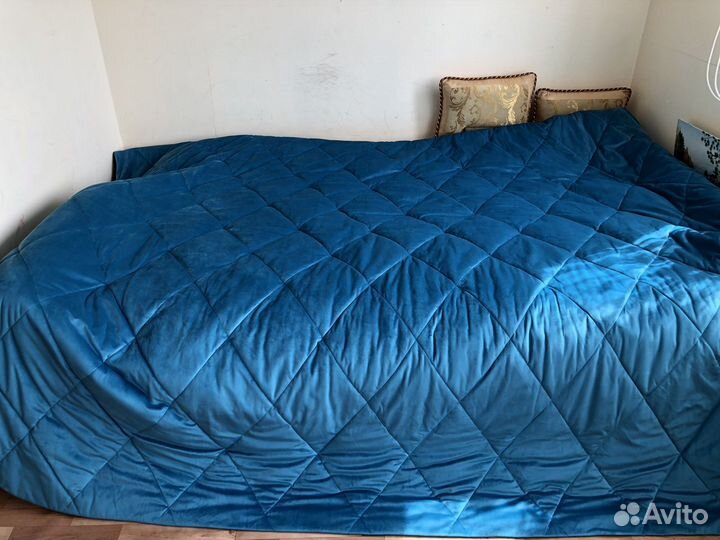 Бархатное покрывало