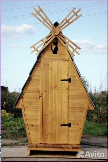 Дачный туалет с дельфином QAK