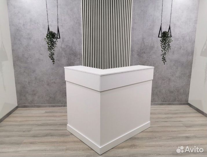 Ресепшн угловой