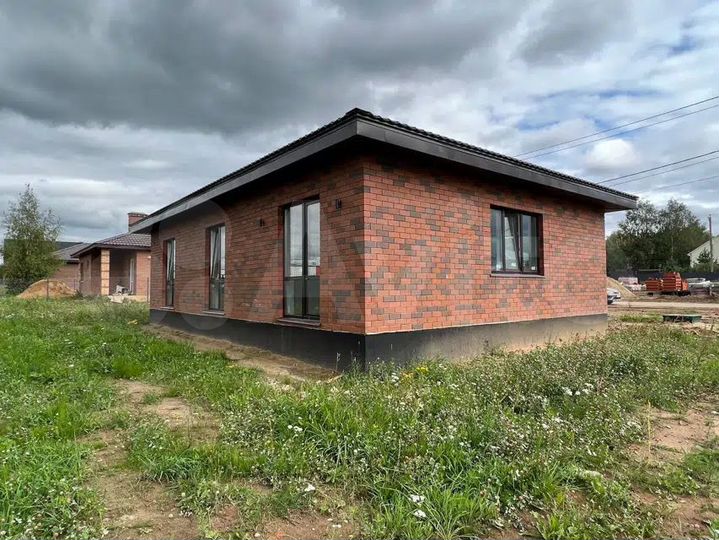 Коттедж 115 м² на участке 6 сот.