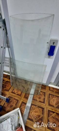 Гнутые стёкла от витрины