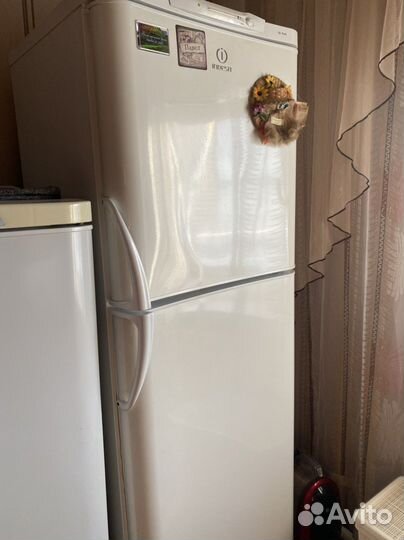 Холодильник б/у