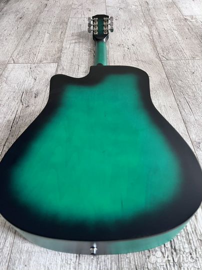 Акустическая гитара