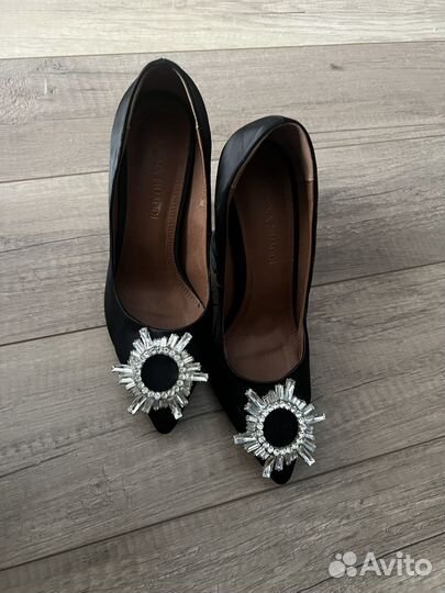 Туфли женские на каблуке 36 размер
