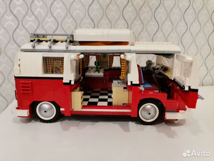 Продается лего автобус