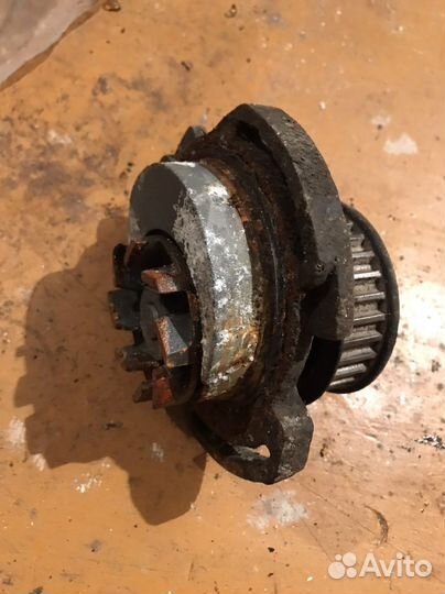 Помпа Volkswagen golf 3