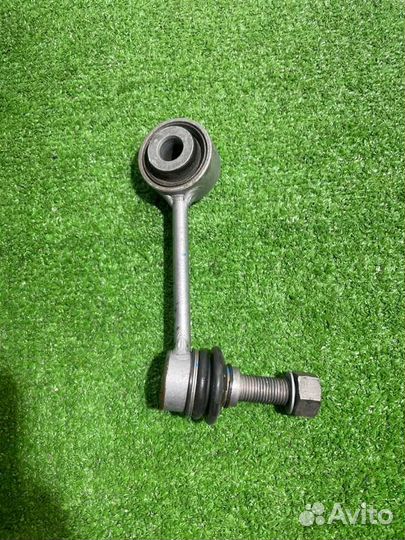 Стойка стабилизатора задняя левая Mercedes-Benz