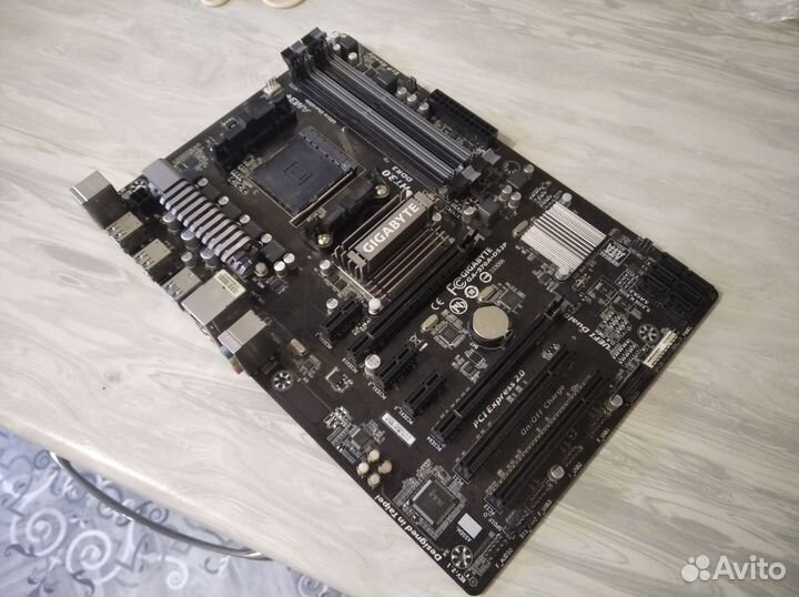 GA-970A-DS3P am3+ материнская плата