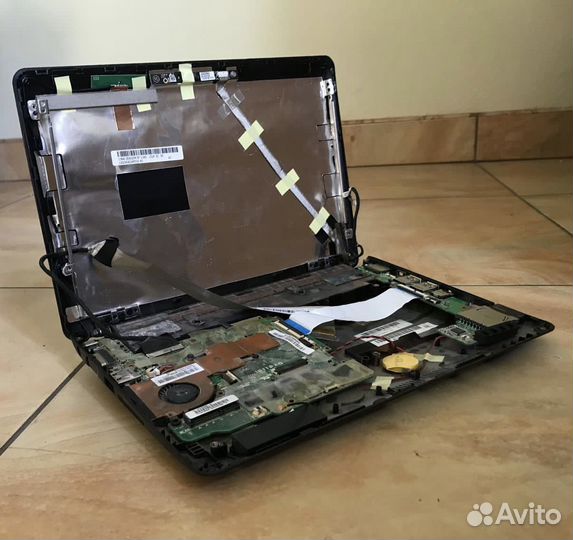 Asus Eee PC 1011PX в разбор