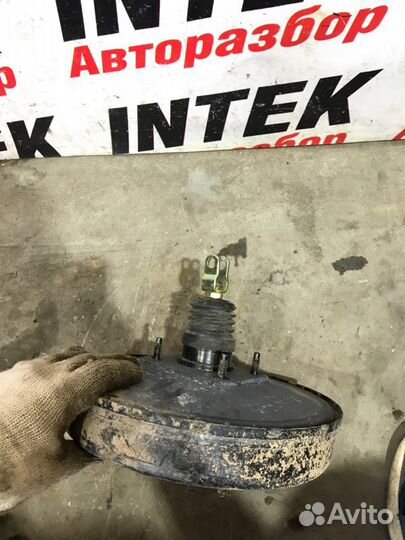 Вакуумный усилитель Mitsubishi Lancer 9