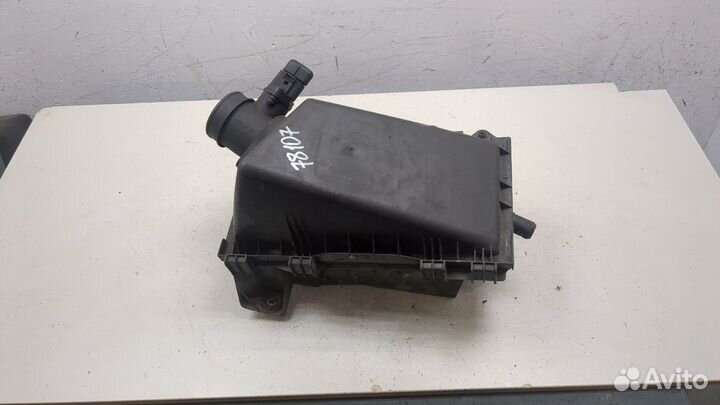 Корпус воздушного фильтра Audi TT (8N), 1999