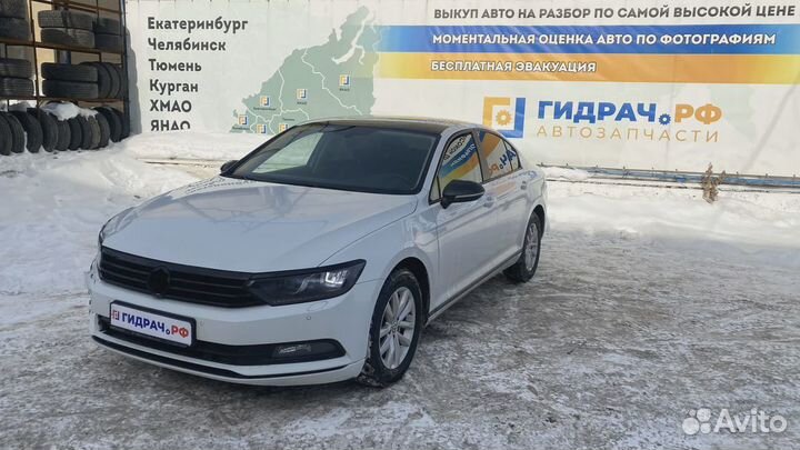 Лента крепления бензобака Volkswagen Passat (B8) 3