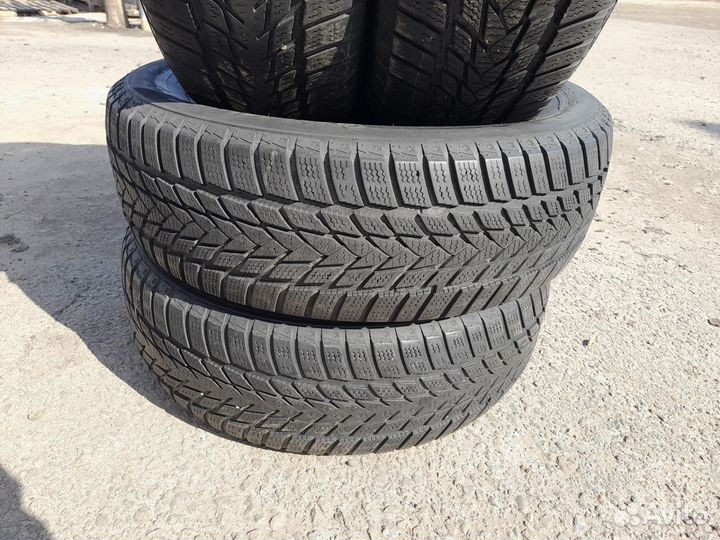 Aeolus 4SeasonAce AA01 215/65 R16