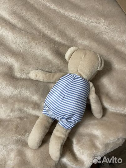 Плюшевый медведь