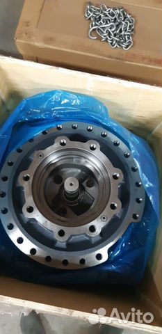 ZX400LCH-3 Редуктор хода без мотора 9256991