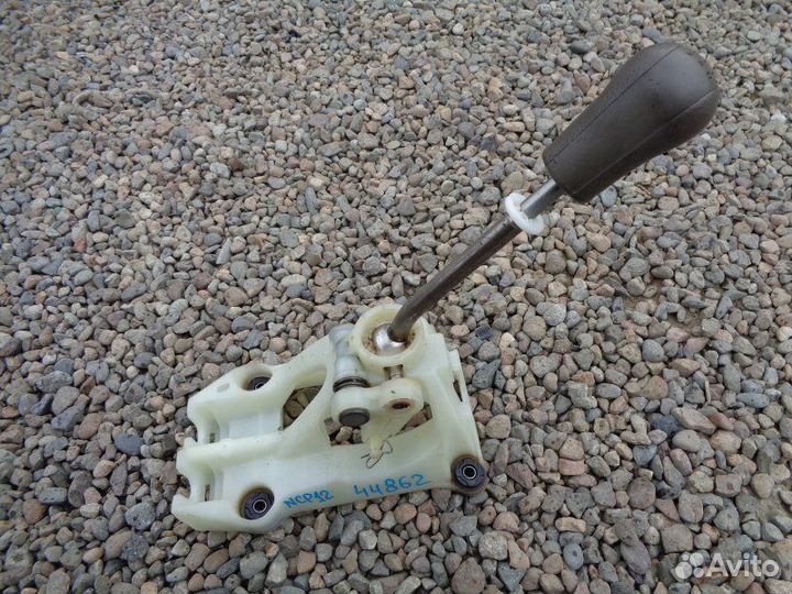 Рычаг МКПП Toyota Platz NCP12 1NZ-FE 2002/10