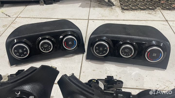 Блок управления печкой Rio 3