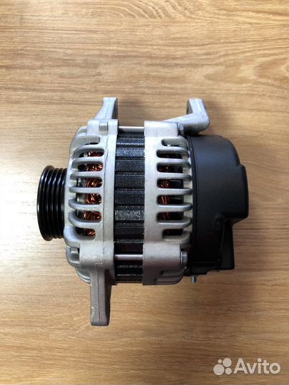 Генератор Kia Sportage 1 80A Valeo