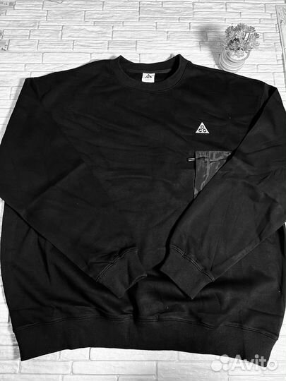 Свитшот Nike acg