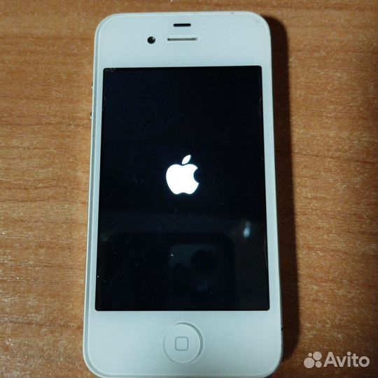 iPhone 4, 8 ГБ