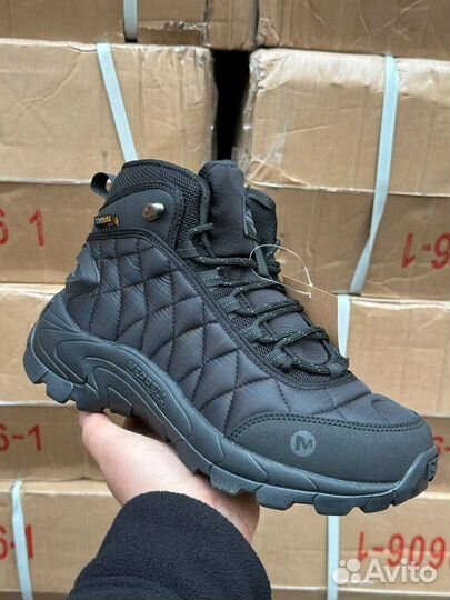 Новые зимние мужские кроссовки