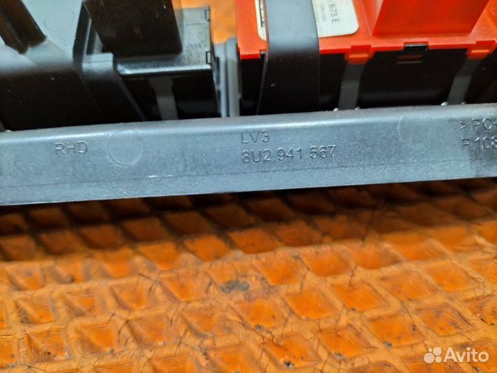 Блок кнопок передний Audi Q3 8U cpsa 2013