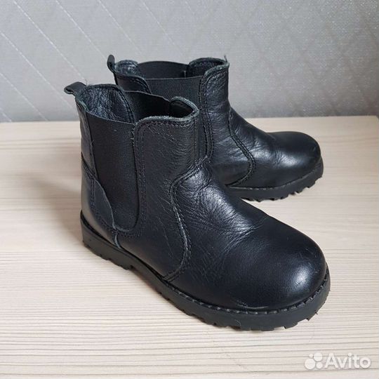 Ботинки Zara для девочки 25р-р