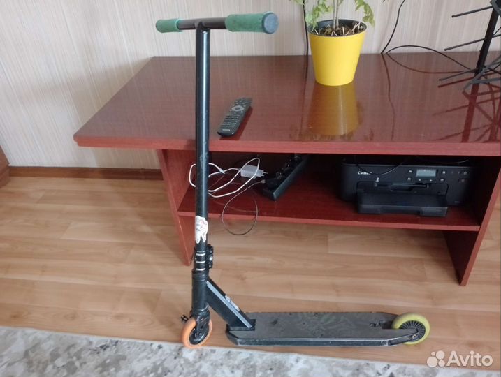 Трюковой самокат