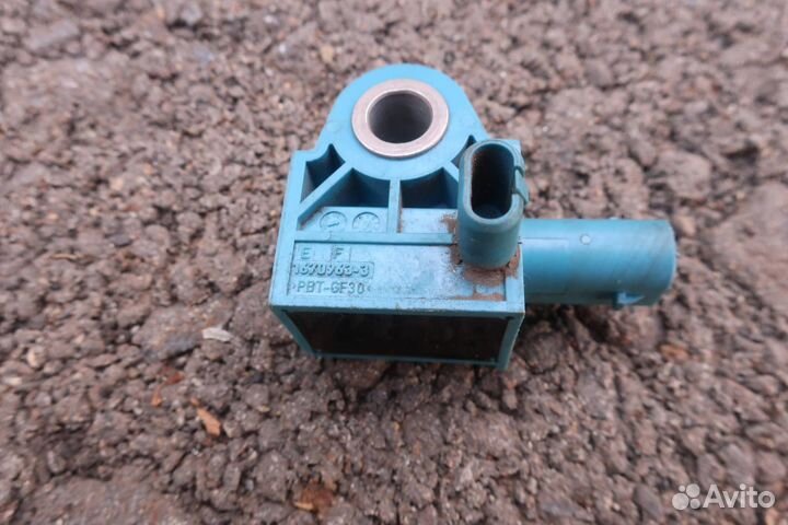 Датчик удара (ускорения) 5K0959351A Volkswagen