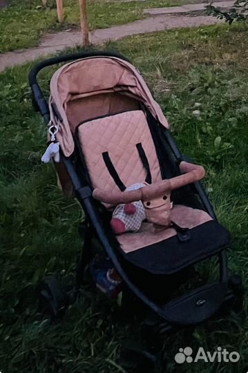 Прогулочная коляска tomix