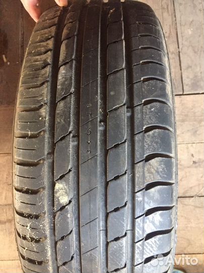 Nokian Tyres Hakka Blue 215/65 R16